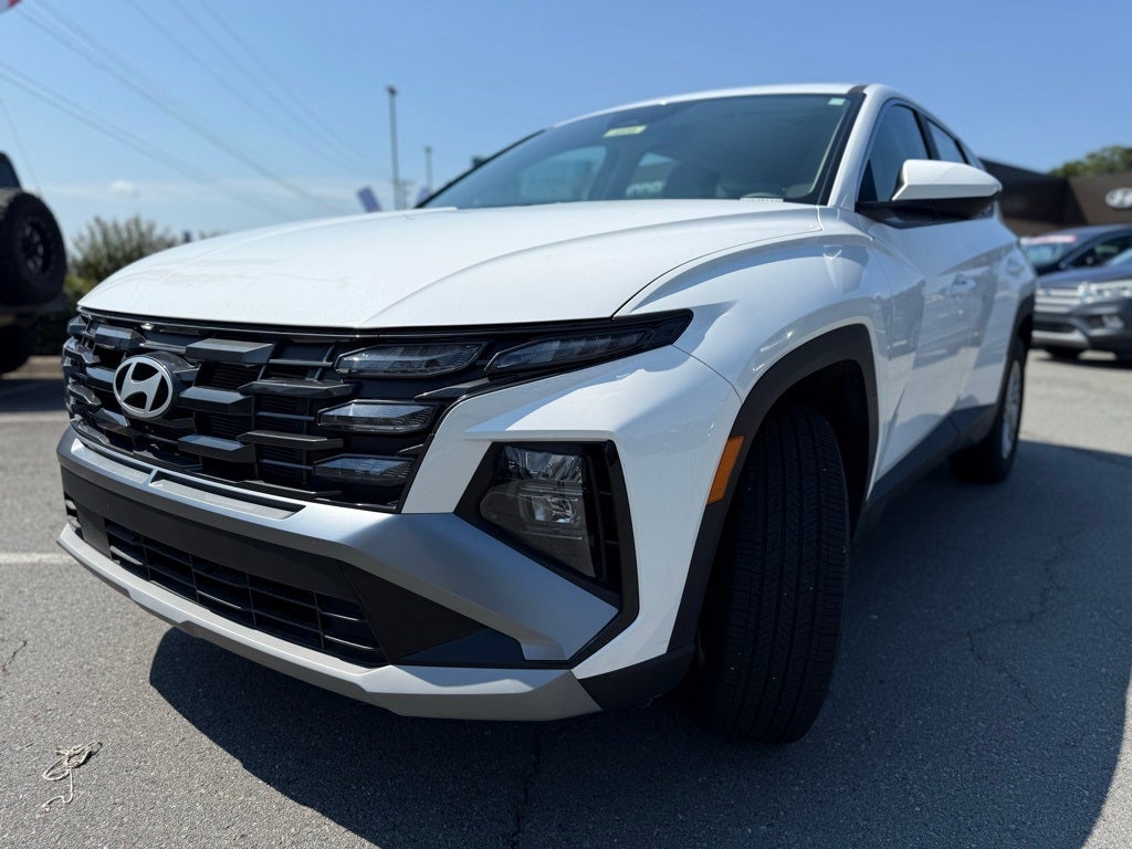 2025 Hyundai TUCSON SE AWD