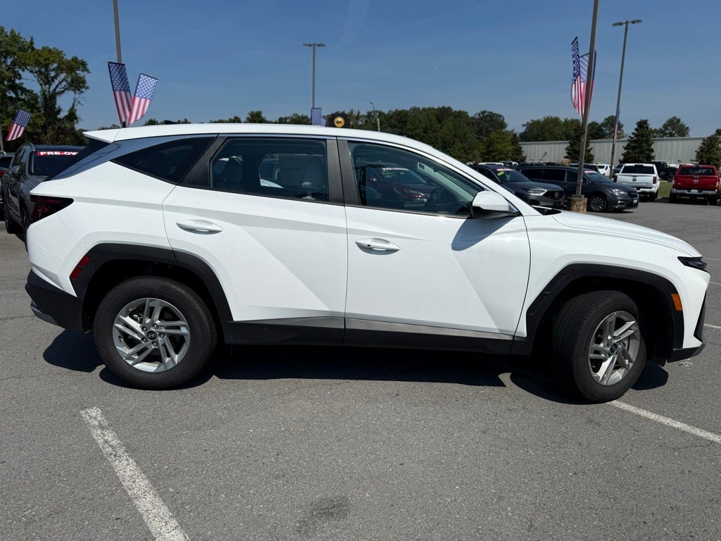 2025 Hyundai TUCSON SE AWD