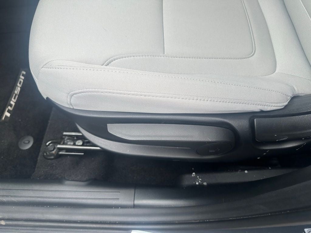 2025 Hyundai TUCSON SE AWD