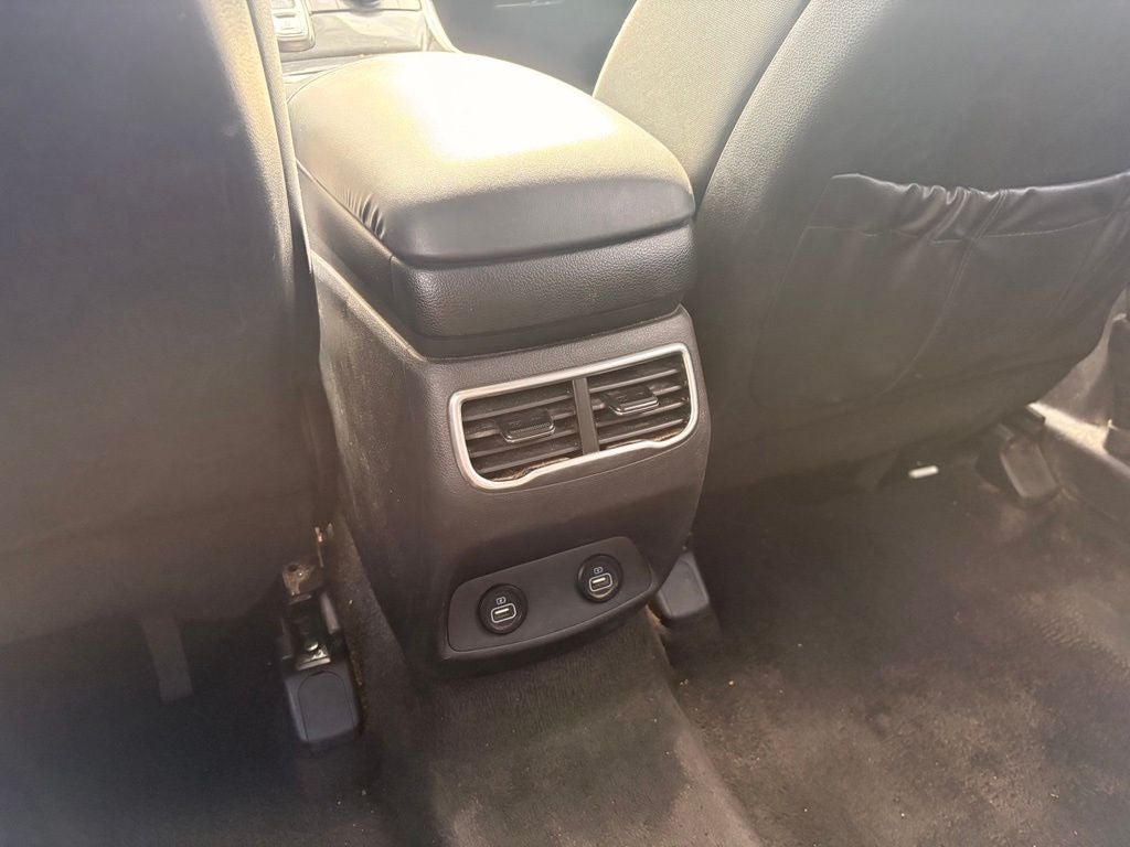 2022 Hyundai SANTA FE SE