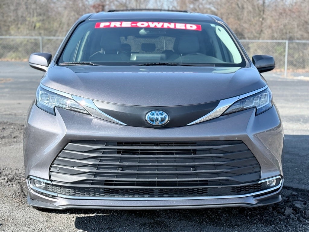 2021 Toyota Sienna XLE 7 Passenger