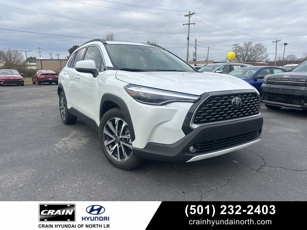 2023 Toyota Corolla Cross XLE