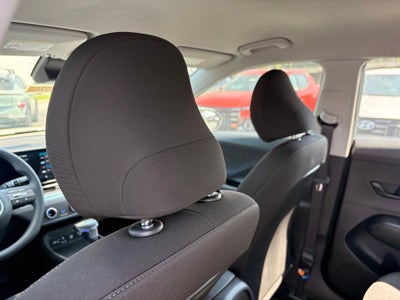 2027 Hyundai KONA SE