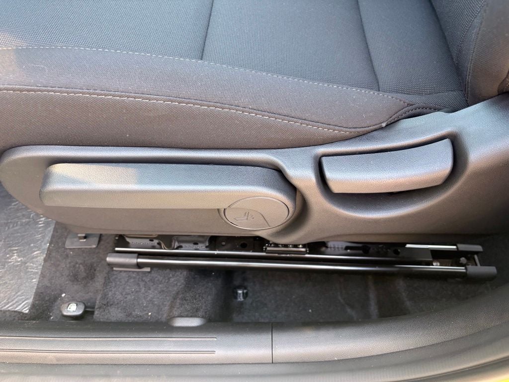 2027 Hyundai KONA SE