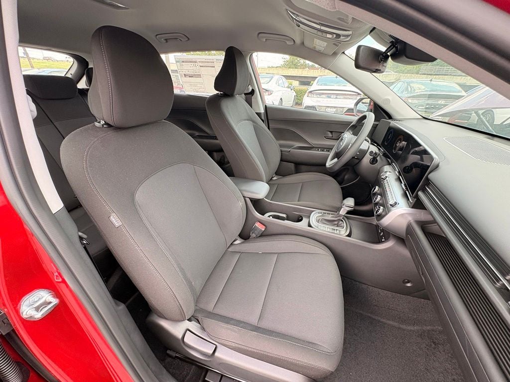 2027 Hyundai KONA SE