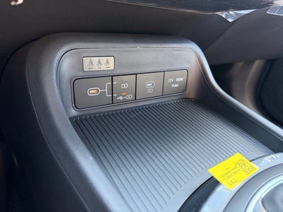 2027 Hyundai KONA SE