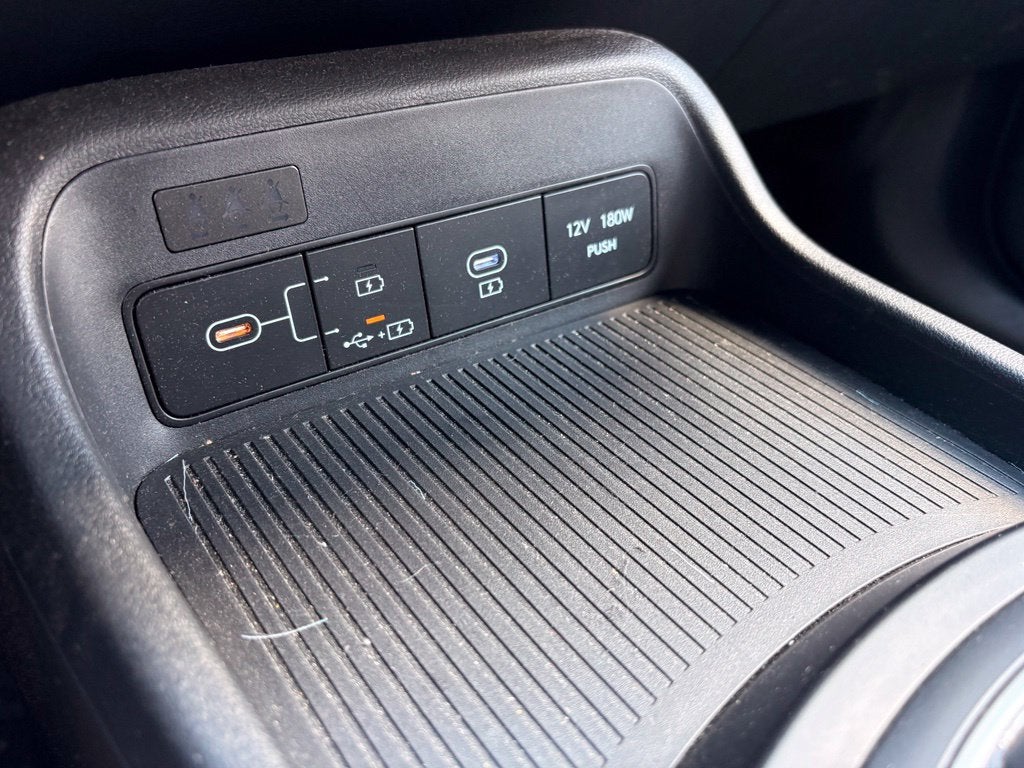 2024 Hyundai KONA SE