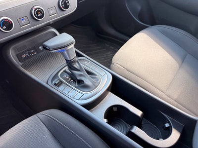2024 Hyundai KONA SE