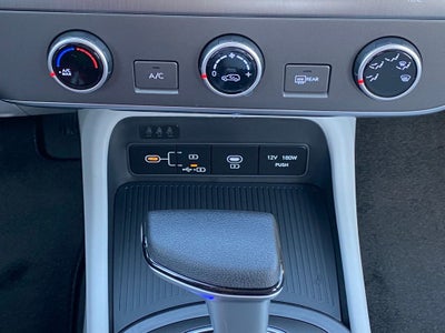2026 Hyundai KONA SE