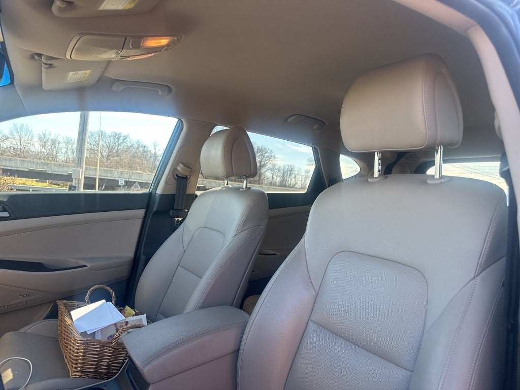 2017 Hyundai TUCSON SE Plus