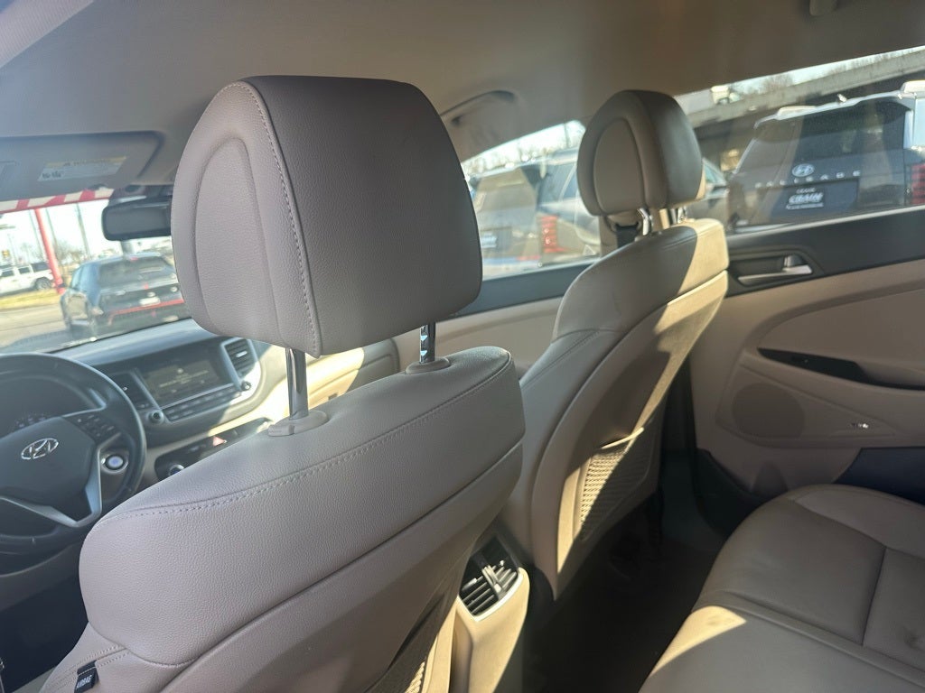 2017 Hyundai TUCSON SE Plus