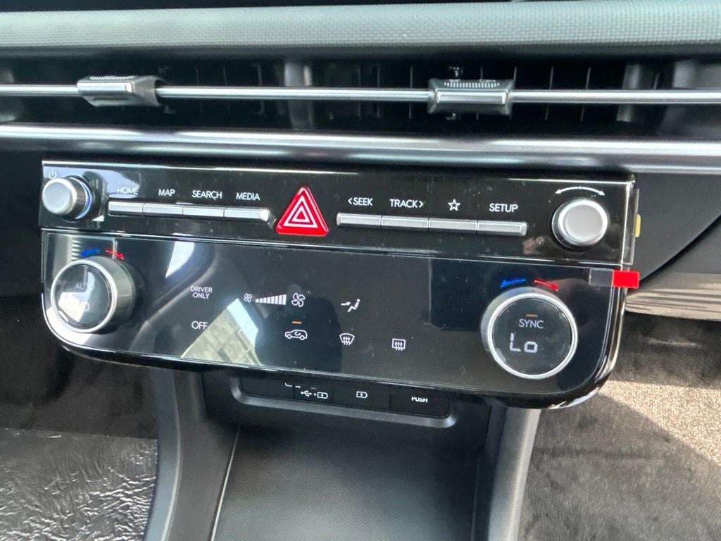 2026 Hyundai TUCSON HYBRID Blue SE