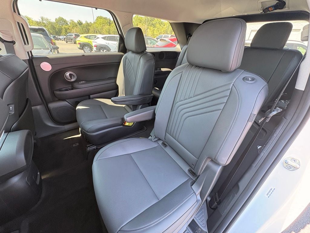 2027 Hyundai PALISADE SEL 7 Passenger