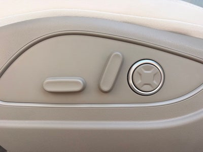 2027 Hyundai PALISADE SEL 7 Passenger