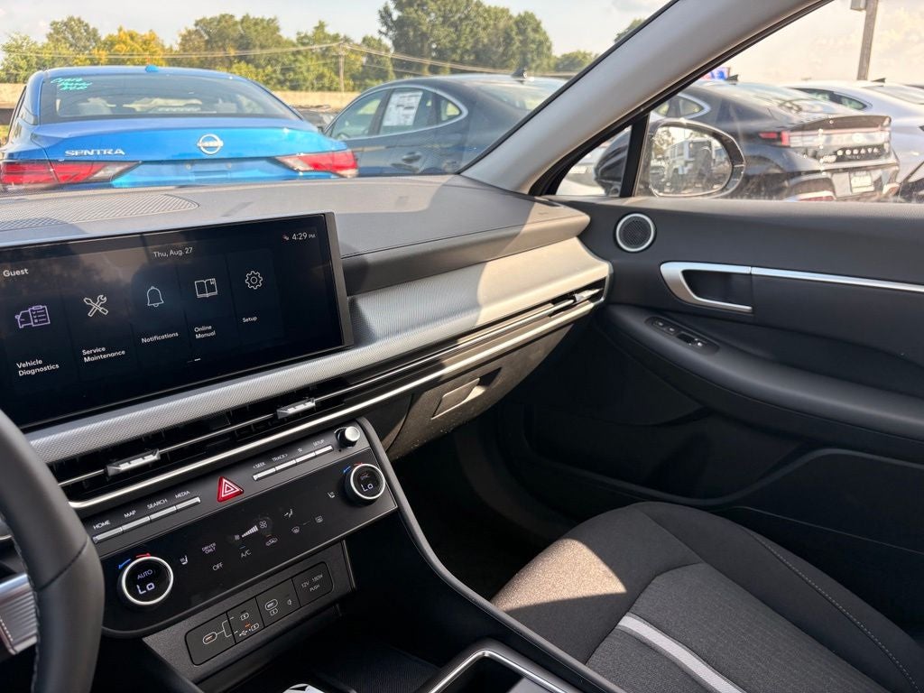 2026 Hyundai SONATA HYBRID SEL