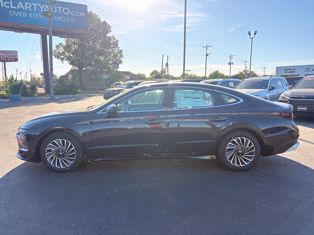 2027 Hyundai SONATA HYBRID SEL