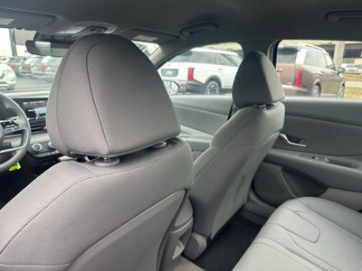2026 Hyundai ELANTRA SE