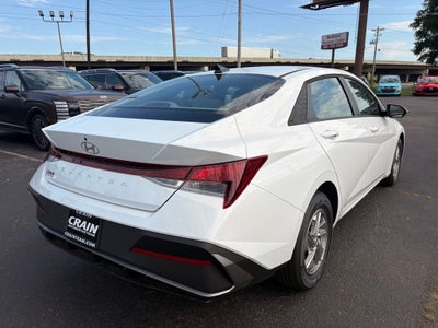 2026 Hyundai ELANTRA SE