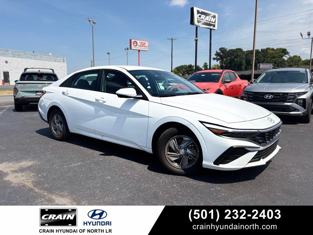 2026 Hyundai ELANTRA SE