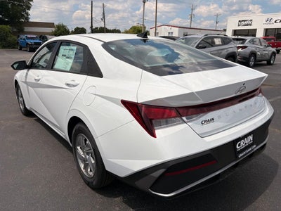 2026 Hyundai ELANTRA SE