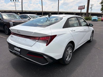 2026 Hyundai ELANTRA SE