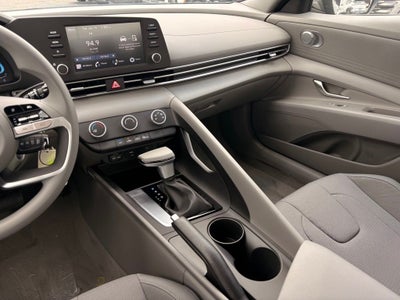 2026 Hyundai ELANTRA SE