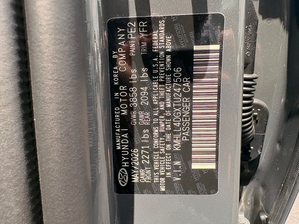 2026 Hyundai ELANTRA SE