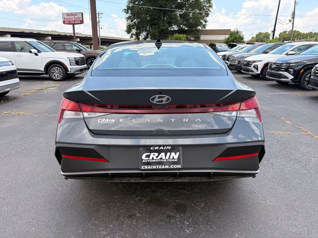 2026 Hyundai ELANTRA SE