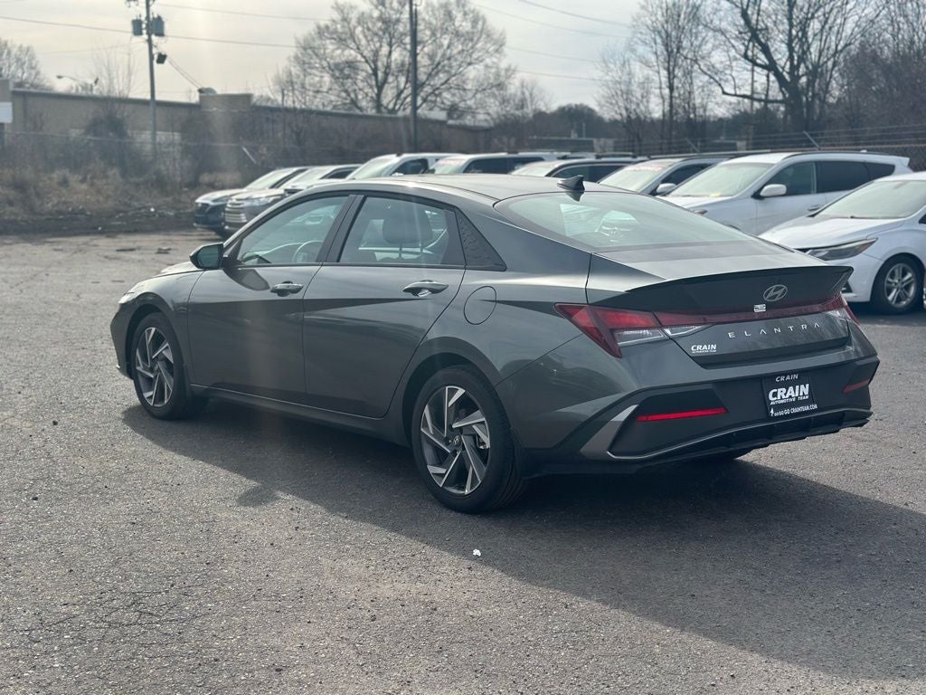 2025 Hyundai ELANTRA SEL Sport