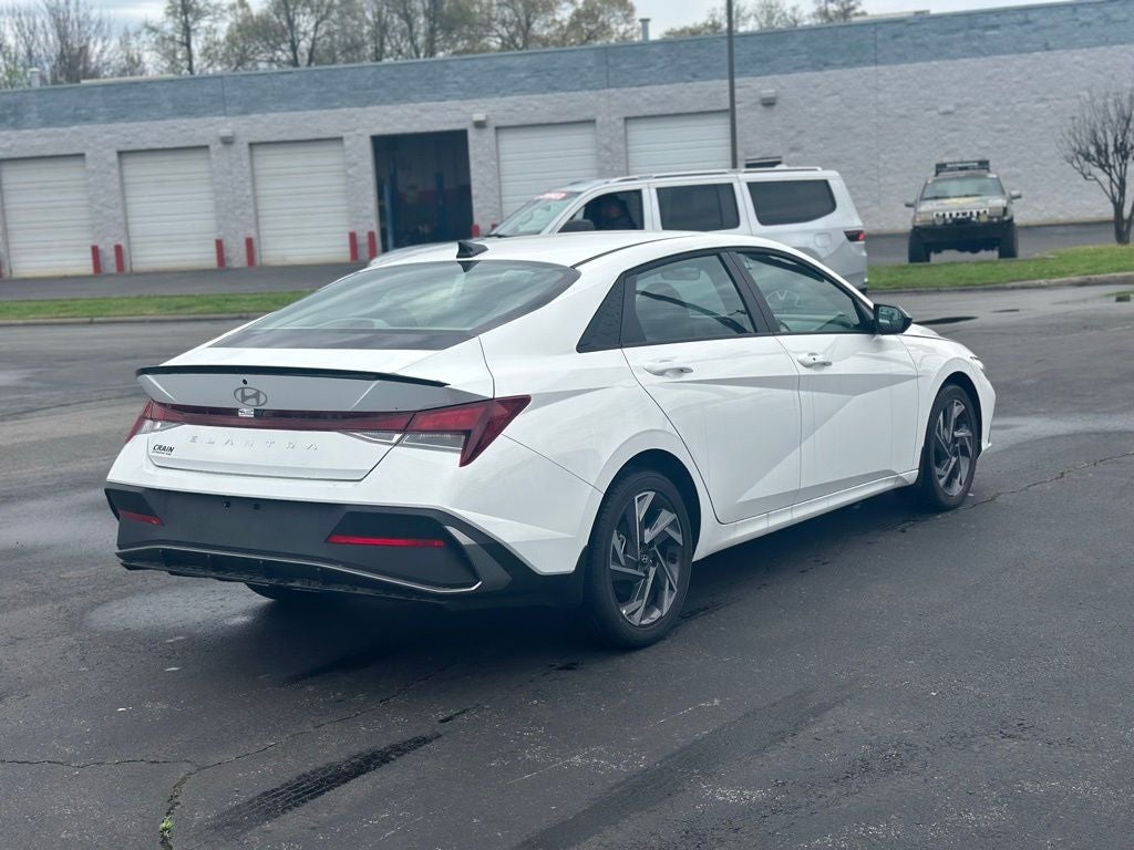 2025 Hyundai ELANTRA SEL Sport