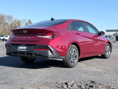 2024 Hyundai ELANTRA SEL