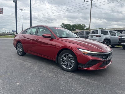 2024 Hyundai ELANTRA SEL