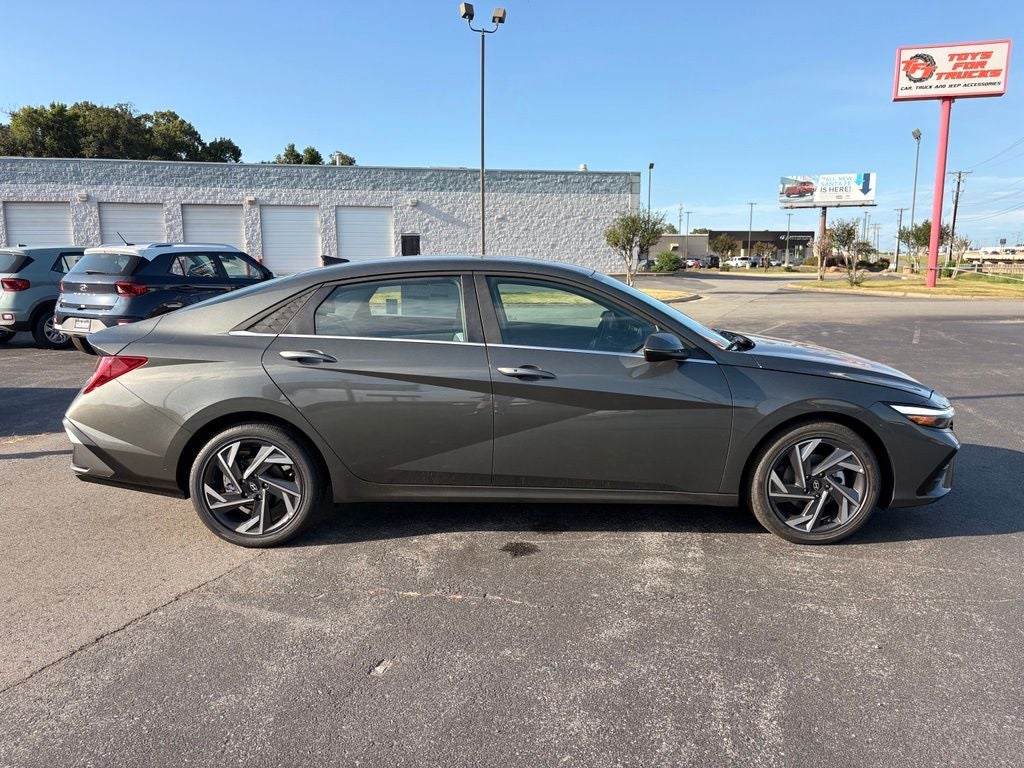 2026 Hyundai ELANTRA Limited