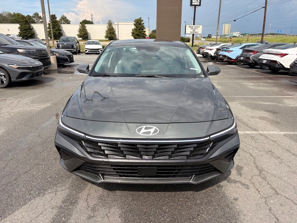 2026 Hyundai ELANTRA Limited