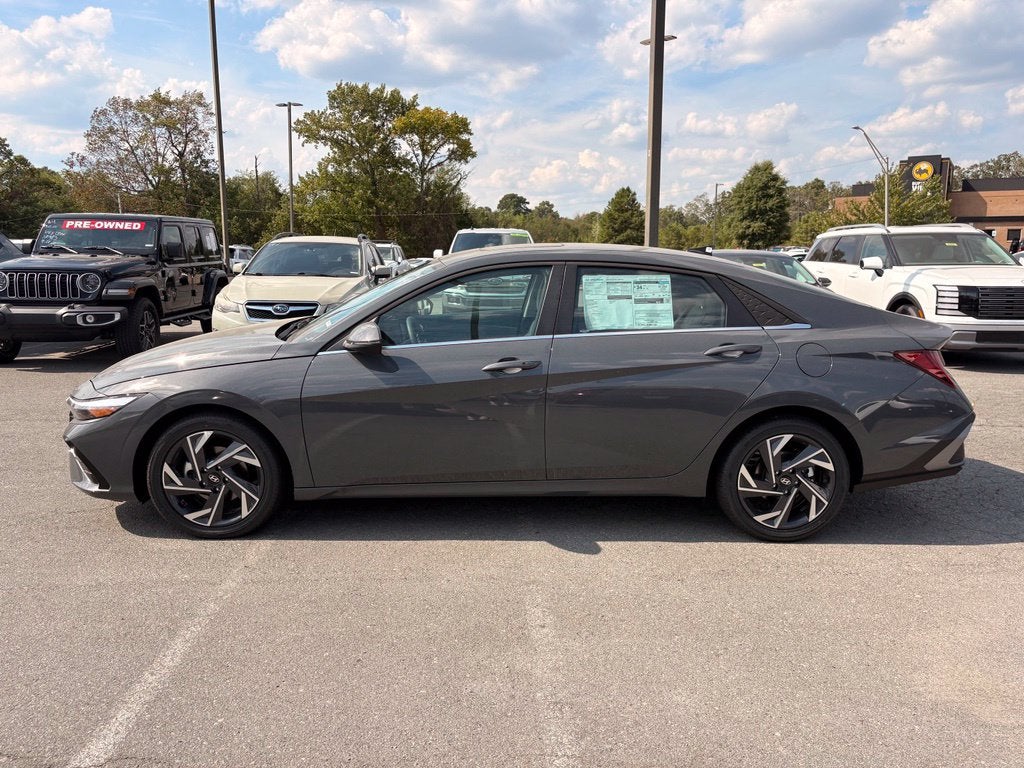 2026 Hyundai ELANTRA Limited