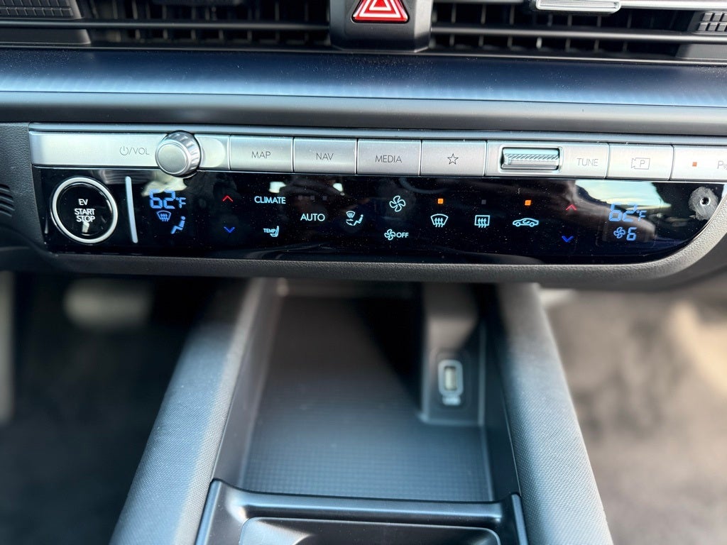 2025 Hyundai IONIQ 6 SE