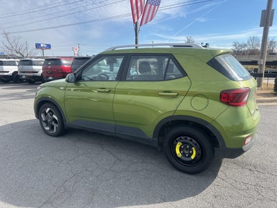 2024 Hyundai VENUE SEL