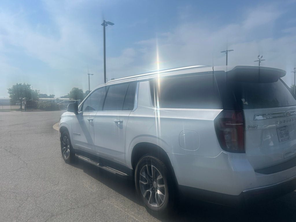2024 Chevrolet Suburban LT