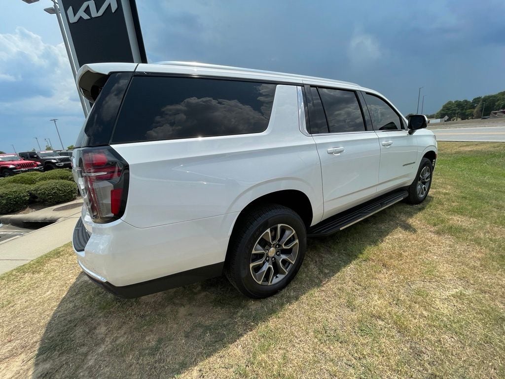 2024 Chevrolet Suburban LT