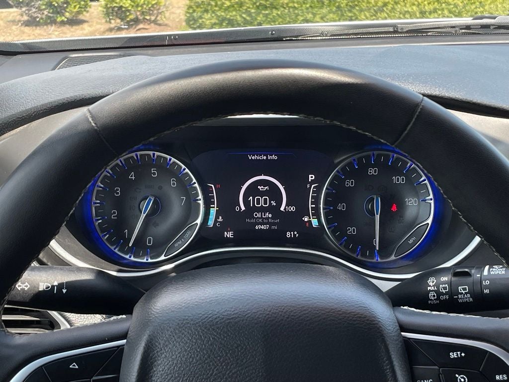 2025 Chrysler Pacifica Select