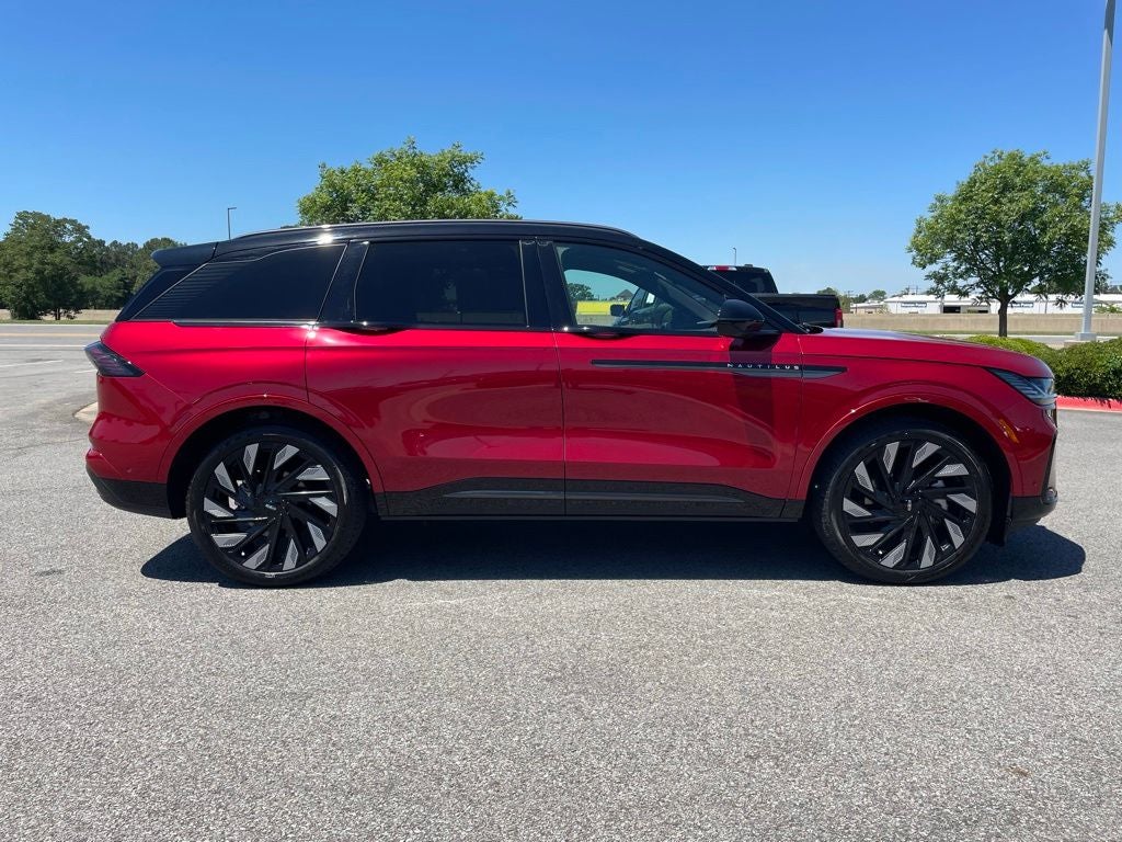 2024 Lincoln Nautilus Reserve