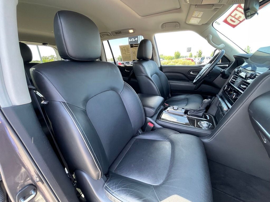 2024 INFINITI QX80 LUXE