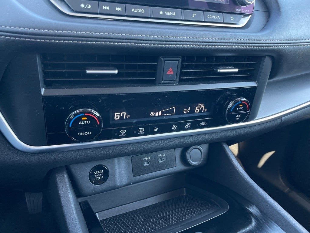 2025 Nissan Rogue SV