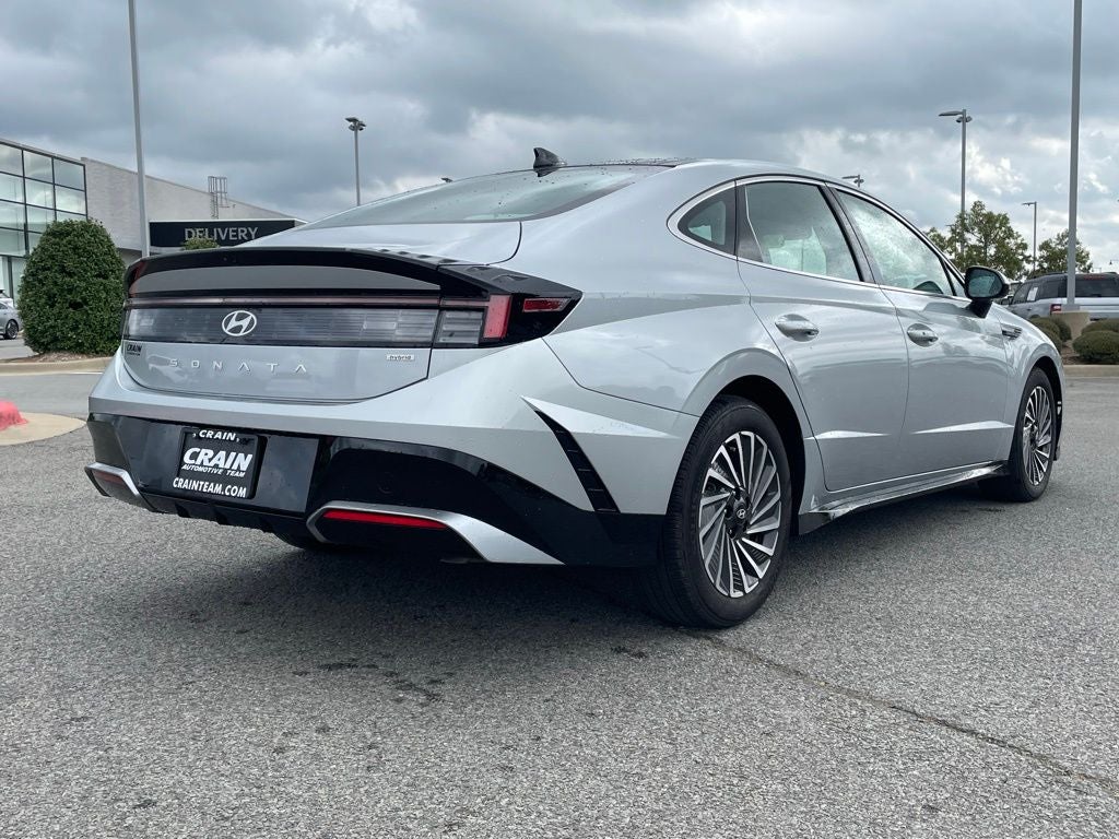 2026 Hyundai SONATA HYBRID SEL