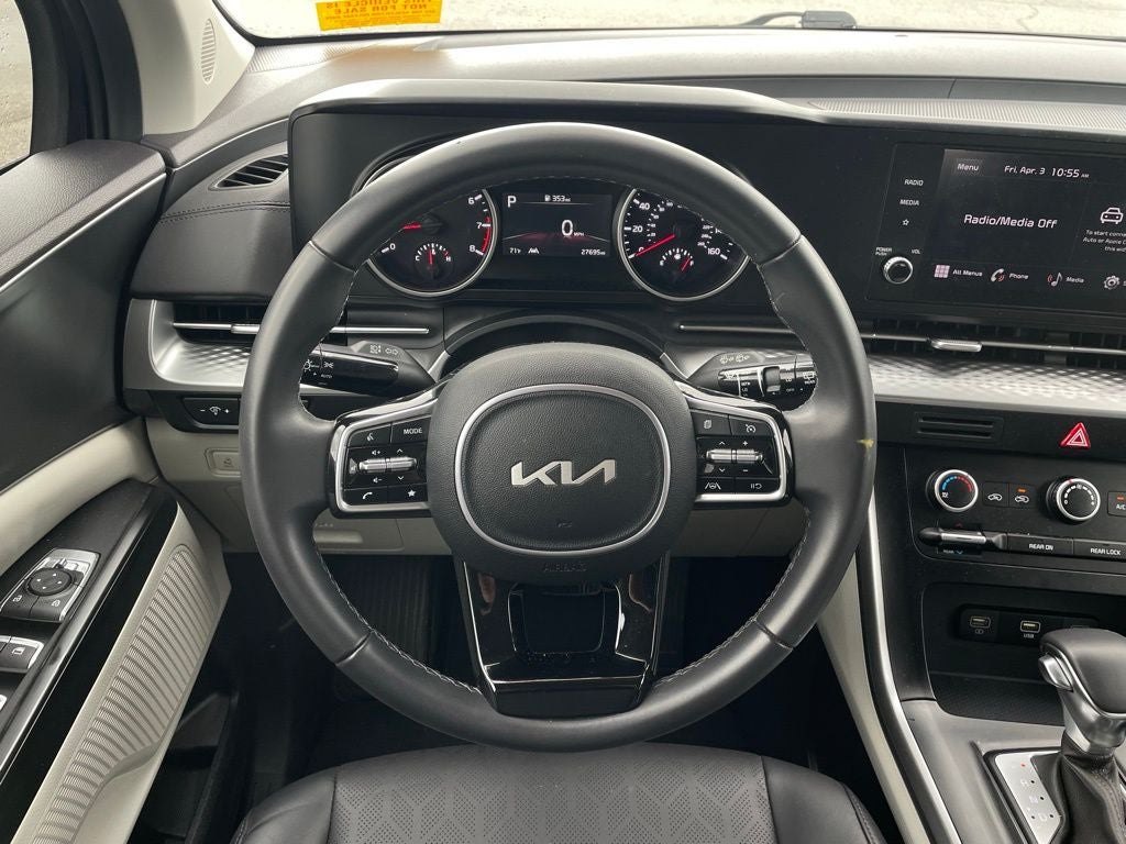 2024 Kia Carnival LX