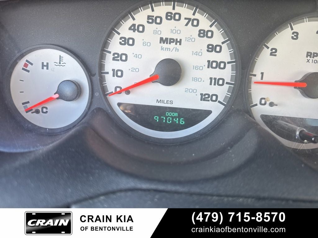 2005 Dodge Neon SXT - LOW MILES
