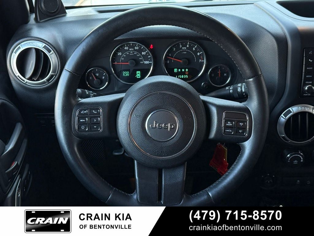 2014 Jeep Wrangler Unlimited Rubicon - LIFTED! / 4WD / CLEAN CARFAX