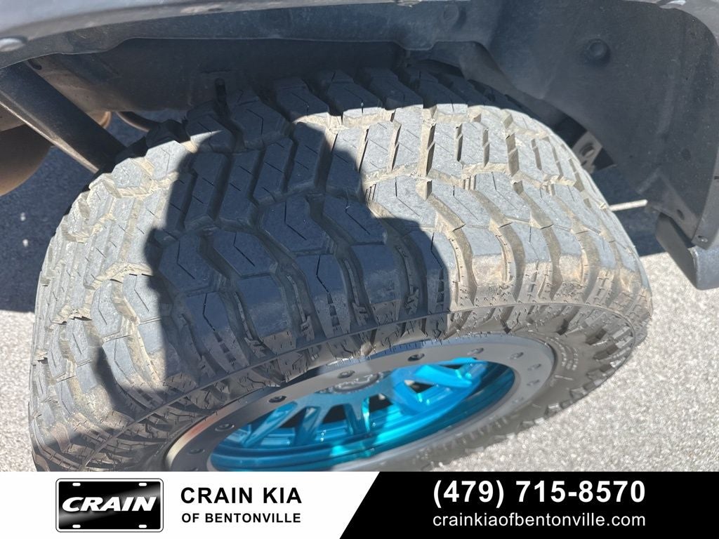 2018 Jeep Wrangler Unlimited Sahara - 4WD / ONE OWNER / LIFTED!