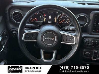 2018 Jeep Wrangler Unlimited Sahara - 4WD / ONE OWNER / LIFTED!