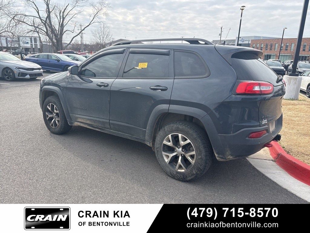 2016 Jeep Cherokee Trailhawk - 4WD / SUNROOF / CLEAN CARFAX